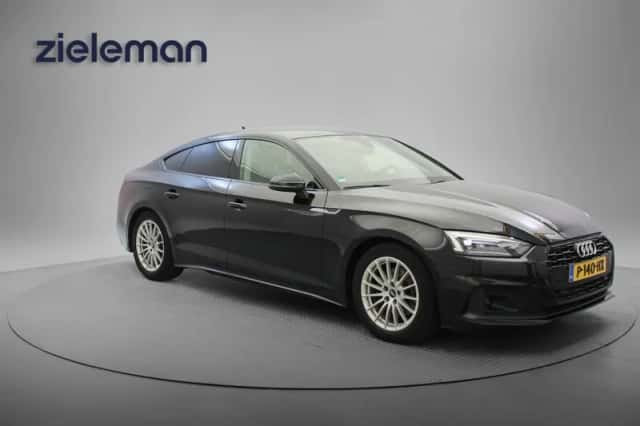 Audi A5 (2022) thumbnail 1