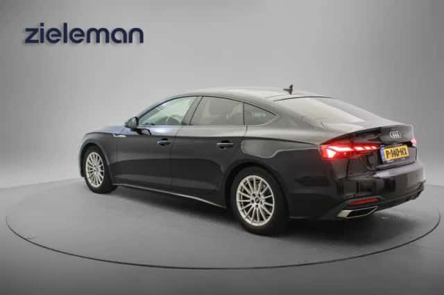 Audi A5 (2022) thumbnail 2