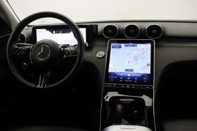 Mercedes-Benz C-Klasse (2023) thumbnail 3
