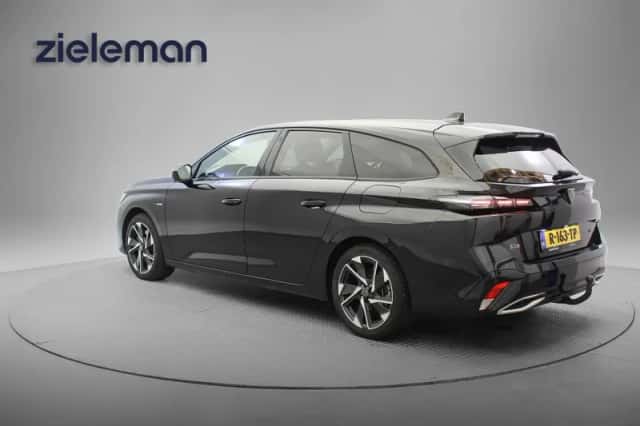 Peugeot 308 (2022) thumbnail 2
