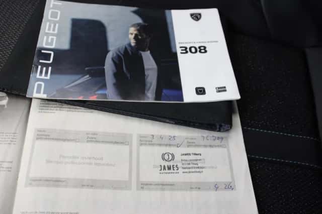 Peugeot 308 (2022) thumbnail 5