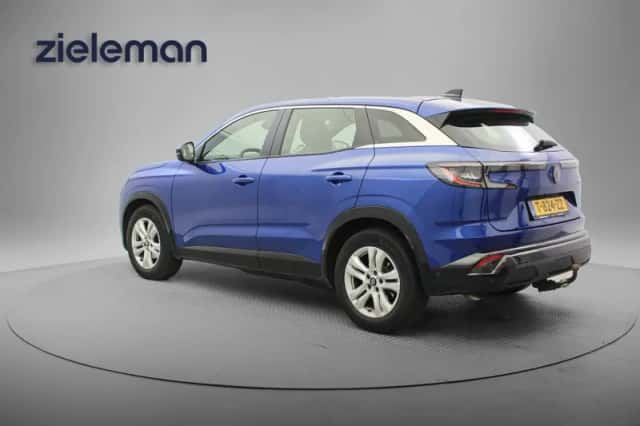 Renault Austral (2023) thumbnail 2
