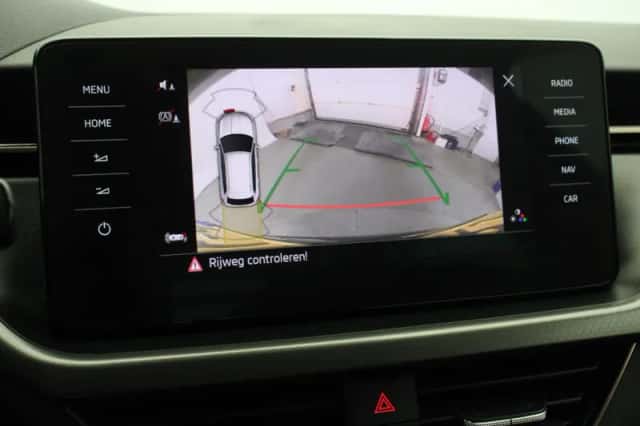Škoda Kamiq (2022) thumbnail 5