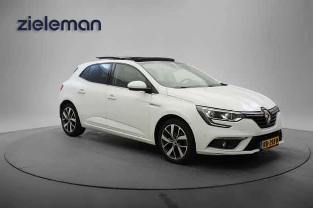 Renault Mégane (2017) thumbnail 1