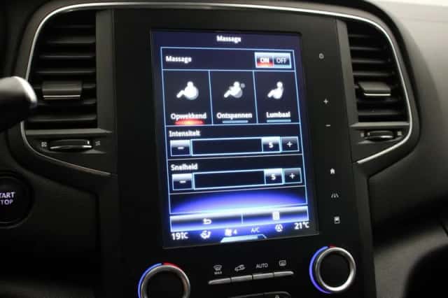 Renault Mégane (2017) thumbnail 6