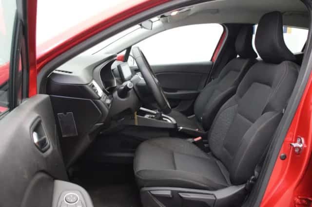 Renault Clio (2021) thumbnail 6