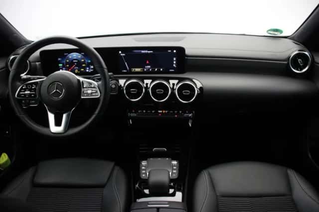 Mercedes-Benz CLA-Klasse (2022) thumbnail 2