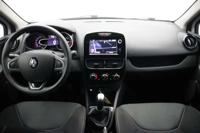 Renault Clio (2020) thumbnail 2