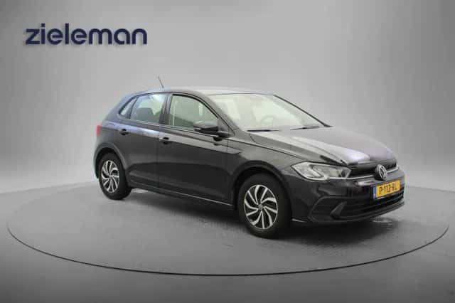 Volkswagen Polo (2022) thumbnail 1