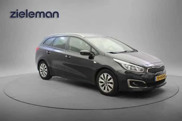 Kia Ceed (2018) thumbnail 1