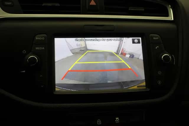 Kia Ceed (2018) thumbnail 5