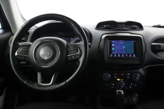 Jeep Renegade (2020) thumbnail 3