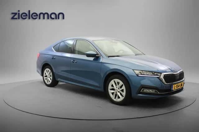 Škoda Octavia (2021) thumbnail 1