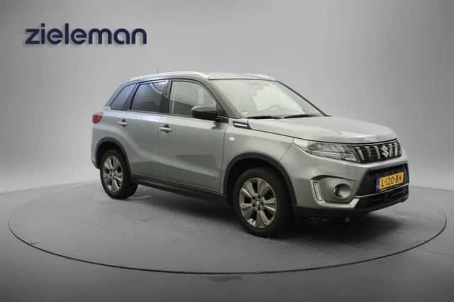 Suzuki Vitara (2021) thumbnail 1