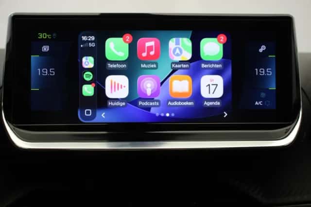 Peugeot e-2008 (2020) thumbnail 5