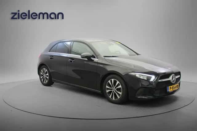 Mercedes-Benz A-Klasse (2022) thumbnail 1