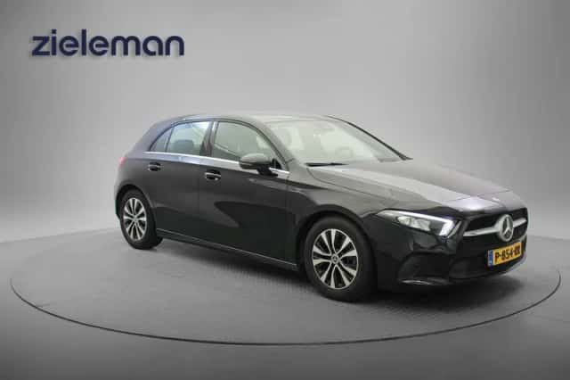 Mercedes-Benz A-Klasse (2022) thumbnail 1