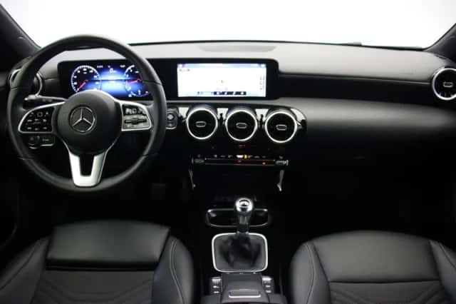 Mercedes-Benz A-Klasse (2022) thumbnail 2