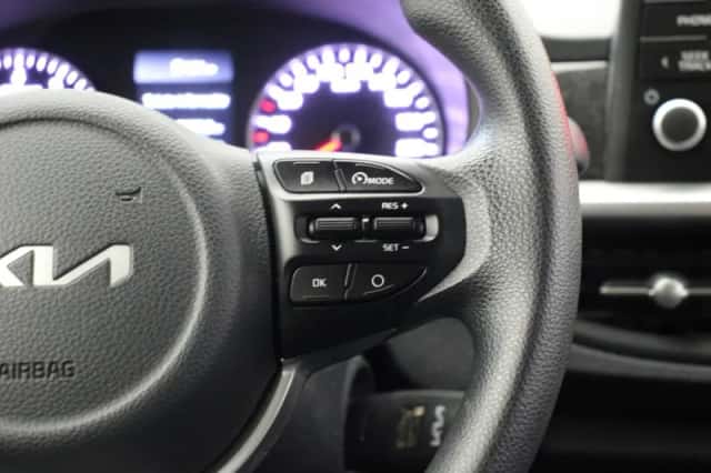 Kia Picanto (2022) thumbnail 6