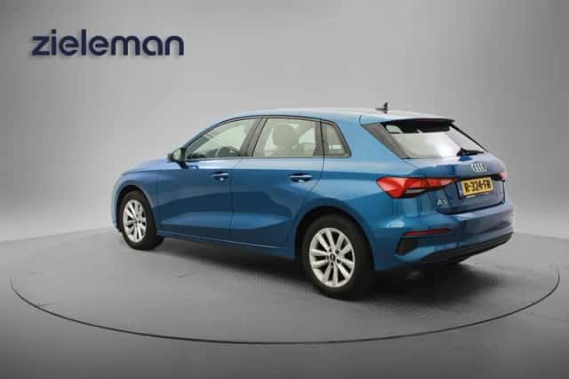 Audi A3 (2022) thumbnail 3