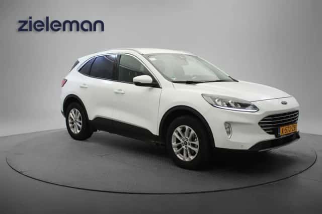 Ford Kuga (2024) thumbnail 1