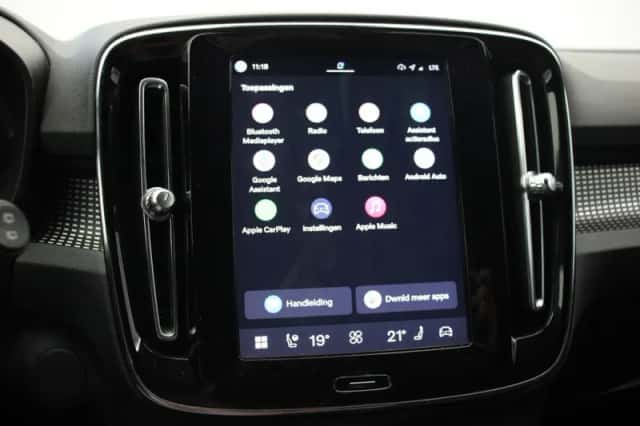 Volvo XC40 (2021) thumbnail 6