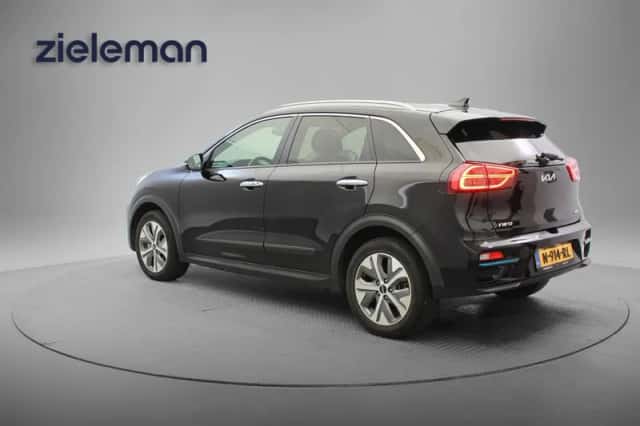 Kia Niro (2021) thumbnail 3