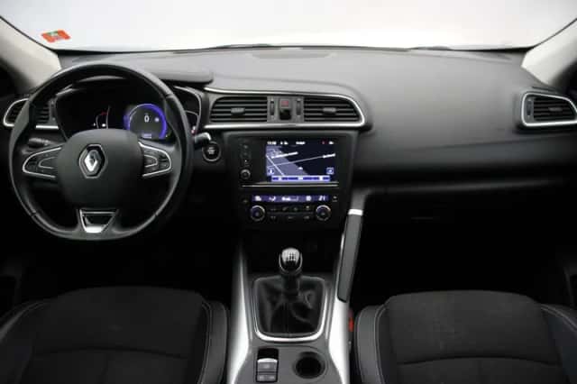 Renault Kadjar (2016) thumbnail 2