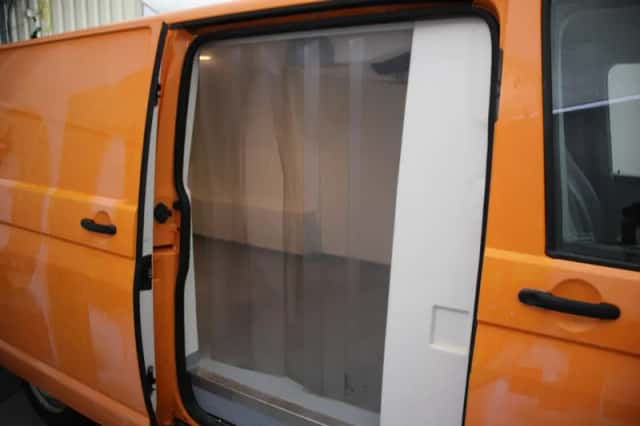 Volkswagen Transporter (2013) thumbnail 6
