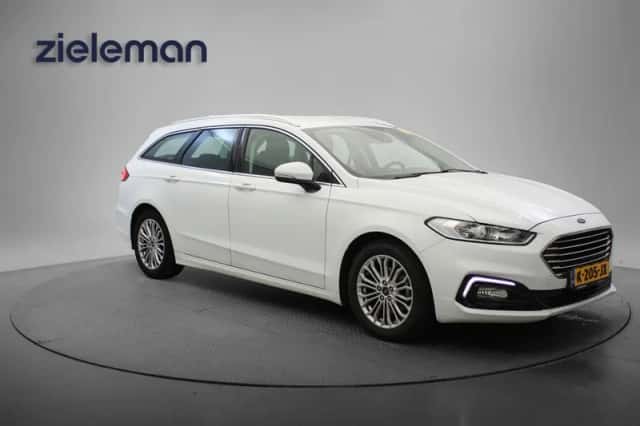 Ford Mondeo (2021) thumbnail 1