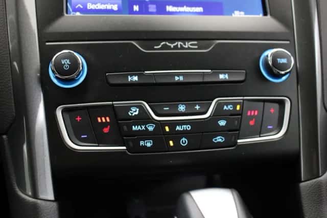 Ford Mondeo (2021) thumbnail 6