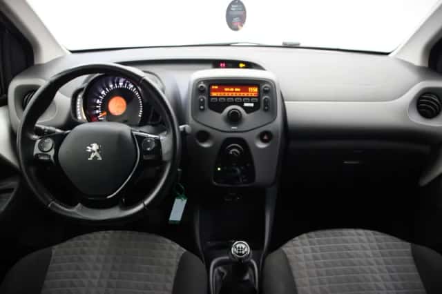 Peugeot 108 (2020) thumbnail 2
