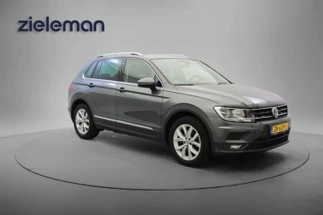 Volkswagen Tiguan (2019) thumbnail 1