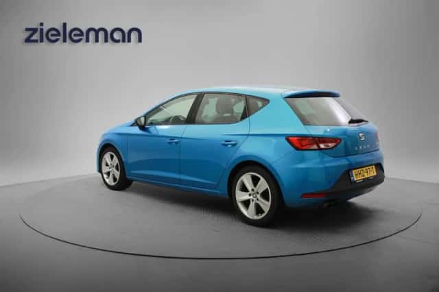 SEAT Leon (2014) thumbnail 3