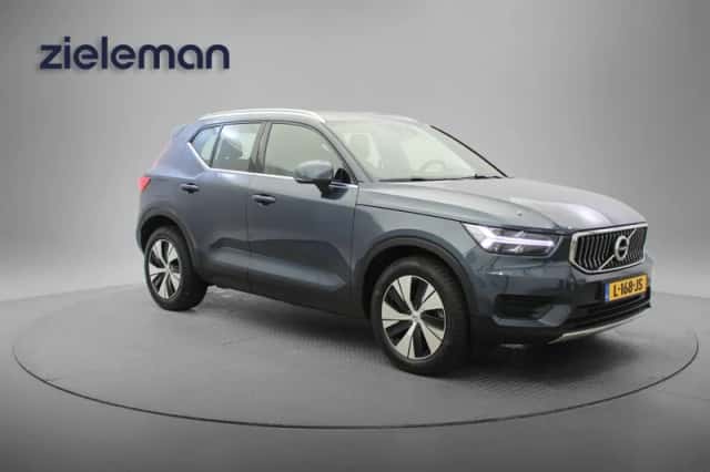 Volvo XC40 (2021) thumbnail 1