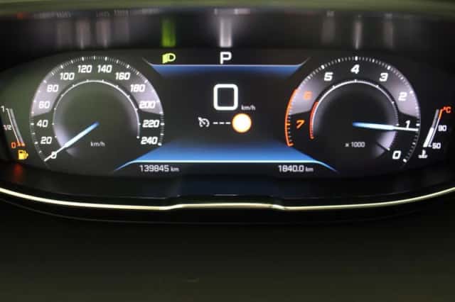 Peugeot 5008 (2021) thumbnail 5
