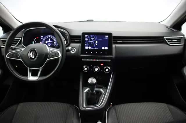 Renault Clio (2021) thumbnail 2
