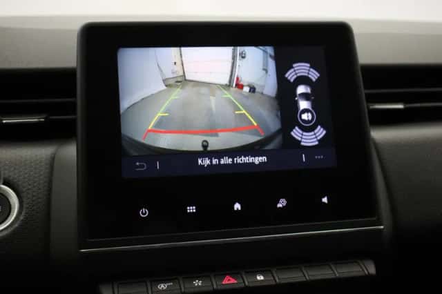 Renault Clio (2021) thumbnail 6
