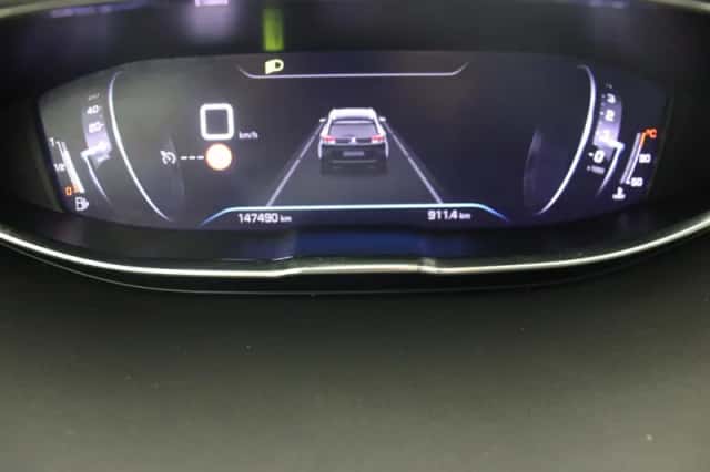 Peugeot 5008 (2021) thumbnail 5