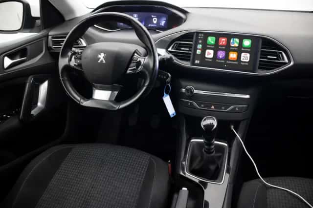 Peugeot 308 (2021) thumbnail 2