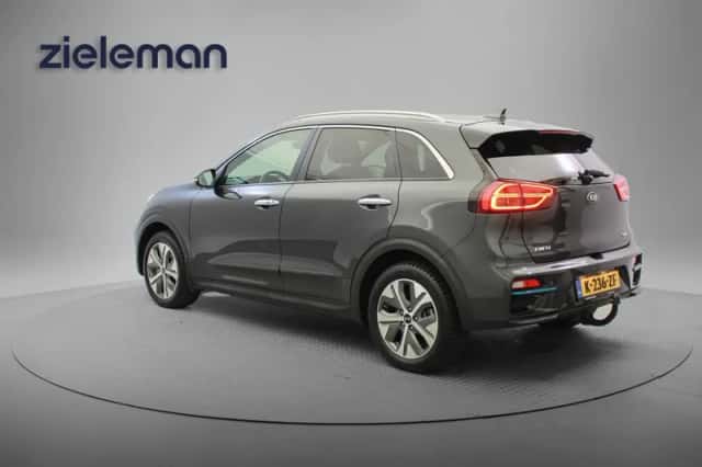 Kia Niro (2021) thumbnail 3