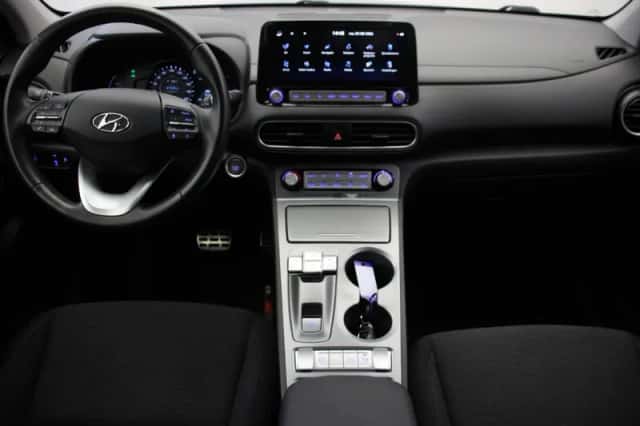 Hyundai Kona Electric (2020) thumbnail 2