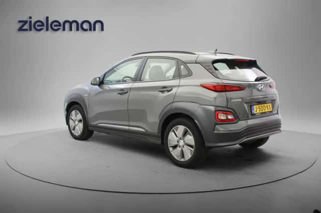 Hyundai Kona Electric (2020) thumbnail 3