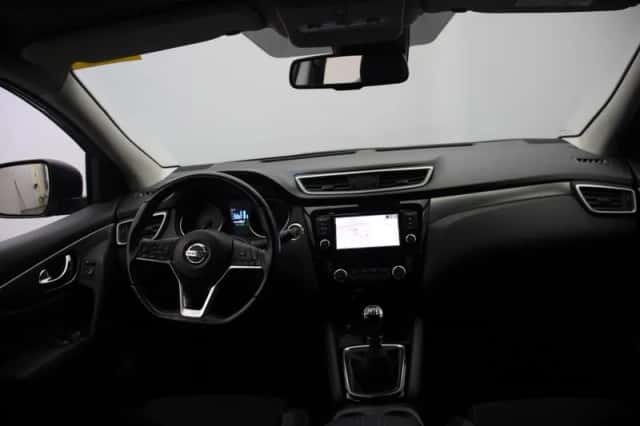 Nissan Qashqai (2019) thumbnail 2