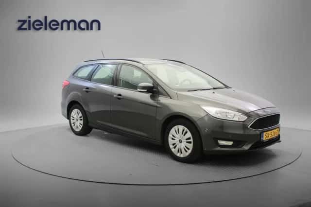 Ford Focus (2018) thumbnail 1