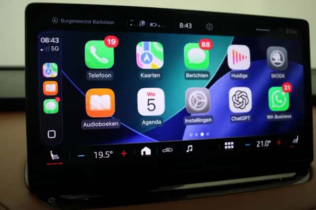Škoda Enyaq (2021) thumbnail 6