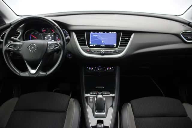 Opel Grandland X (2021) thumbnail 2