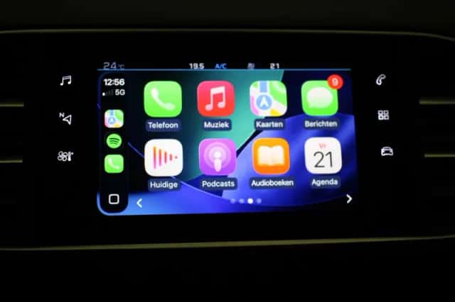 Peugeot 308 (2021) thumbnail 5
