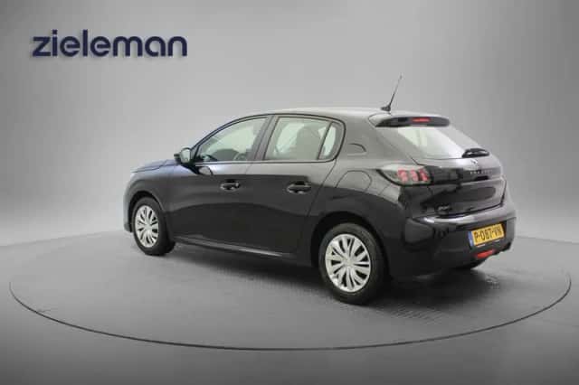 Peugeot 208 (2022) thumbnail 3