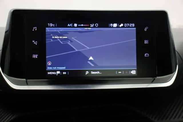 Peugeot 208 (2022) thumbnail 6
